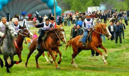 Башкири і татари відмінності в зовнішності і характері (татари) Башкири і татари відмінності в зовнішності і характері