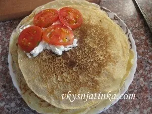 Млинці з помідорами - рецепт з фото