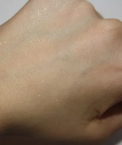 Блискітки для тіла і волосся the sparkler від the body shop - відгуки, фото і ціна (відгуки) Блискітки для тіла і волосся the sparkler від the body shop - відгуки, фото і ціна