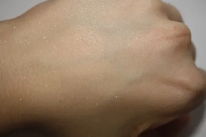 Блискітки для тіла і волосся the sparkler від the body shop - відгуки, фото і ціна (тіла) Блискітки для тіла і волосся the sparkler від the body shop - відгуки, фото і ціна