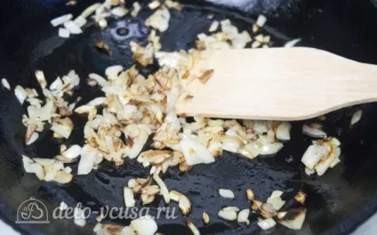 Чебуреки з куркою рецепт з фото - покрокове приготування курячих чебуреків (рецепт) Чебуреки з куркою рецепт з фото - покрокове приготування курячих чебуреків