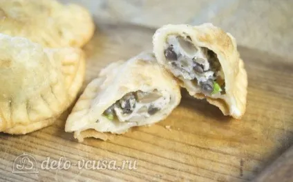 Чебуреки з куркою рецепт з фото - покрокове приготування курячих чебуреків (куркою) Чебуреки з куркою рецепт з фото - покрокове приготування курячих чебуреків