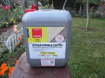 Чим обробити (просочити) колоди в лазні всередині і зовні (всередині) Чим обробити (просочити) колоди в лазні всередині і зовні
