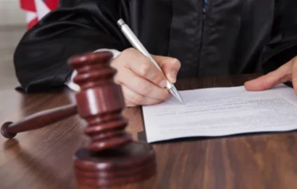 Чим відрізняється рішення суду від його визначення, в чому різниця