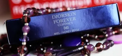 Christian dior diorskin forever compact spf 25 компактна крем-пудра у відтінку 040 honey beige - ... (dior) Christian dior diorskin forever compact spf 25 компактна крем-пудра у відтінку 040 honey beige - ...