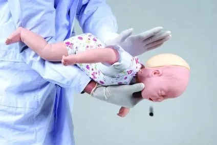 Що робити, якщо дитина проковтнула чужорідний предмет