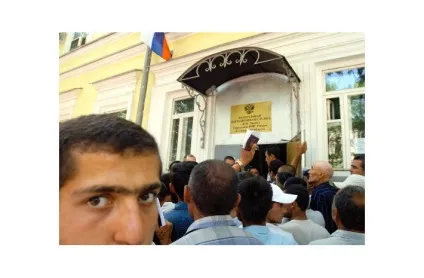 Що робити, якщо в сусідній квартирі утворилося гуртожиток для мігрантів, корисні поради по житлу (житло) Що робити, якщо в сусідній квартирі утворилося гуртожиток для мігрантів, корисні поради по житлу