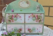 Декупаж комода тумбочка своїми руками, фото заготовок в домашніх умовах, міні-комод і старий (декупаж комода) Декупаж комода тумбочка своїми руками, фото заготовок в домашніх умовах, міні-комод і старий