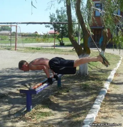 Робимо горизонт ( «крокодил», «черепаха») на брусах і не тільки - street workout - тренування з
