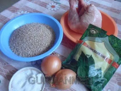 Сільська каша з пшеничної крупою і куркою, коли готують чоловіки (крупою) Сільська каша з пшеничної крупою і куркою, коли готують чоловіки