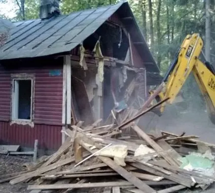 Демонтаж дерев'яного будинку своїми руками як зробити самому - ділянку своїми руками (своїми) Демонтаж дерев'яного будинку своїми руками як зробити самому - ділянку своїми руками