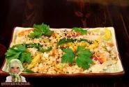 Дівчата - рецепт японського блюда торі-Тяхан з куркою, рисом, омлетом і овочами (рис) Дівчата - рецепт японського блюда торі-Тяхан з куркою, рисом, омлетом і овочами