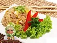 Дівчата - рецепт японського блюда торі-Тяхан з куркою, рисом, омлетом і овочами (японія) Дівчата - рецепт японського блюда торі-Тяхан з куркою, рисом, омлетом і овочами