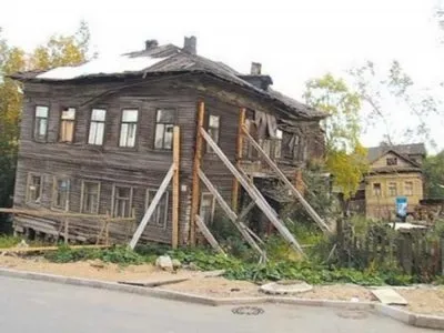 Будинок під знос, квартира не приватизована що отримаєш при розселенні з аварійного житла і в яких (знесення) Будинок під знос, квартира не приватизована що отримаєш при розселенні з аварійного житла і в яких
