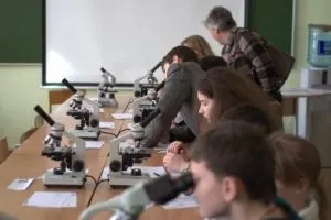 Природно-наукові класи - профільні класи (які мають позначки математики) Природно-наукові класи - профільні класи