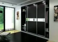 Шафа-купе у вітальні