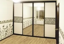 Шафа-купе в вітальню на всю стіну фото і дизайн інтер'єру, велика стильні меблі, двері та їх (шафа-купе) Шафа-купе в вітальню на всю стіну фото і дизайн інтер'єру, велика стильні меблі, двері та їх