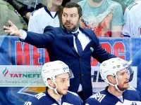 Головний тренер «магнітки» Ілля горобців запропонував віддати кубок Гагаріна ска