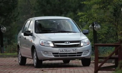 Гранта (lada granta) і логан 2 (renault logan ii)