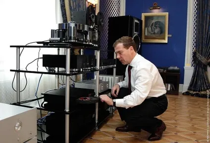 Hi-end апаратура Дмитра Медведєва, фото новини (Медведєва) Hi-end апаратура Дмитра Медведєва, фото новини