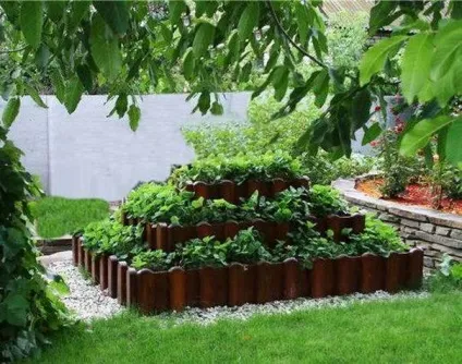 Грядки для полуниці будуємо піраміду (піраміду) Грядки для полуниці будуємо піраміду