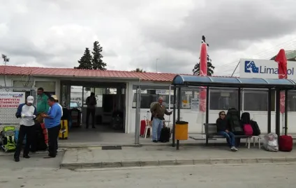 З аеропорту Ларнаки в Лімассол і пафос з вітерцем ( «Limassol Airport Express») З аеропорту Ларнаки в Лімассол і пафос з вітерцем