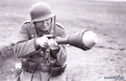 Історія виробництва і застосування panzerfaust (фаустпатрон) - озброєння - статті - військова