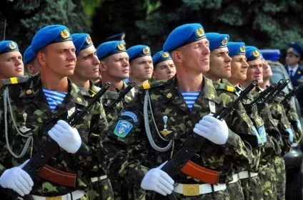 Історія і різновиди військових беретів (60 фото) (військових) Історія і різновиди військових беретів (60 фото)