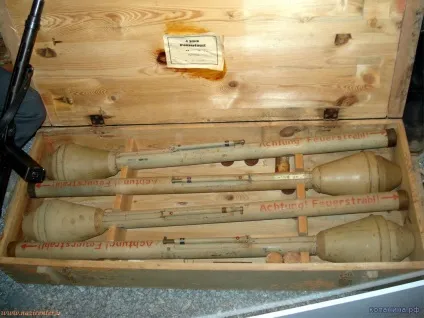 Історія виробництва і застосування panzerfaust (фаустпатрон) - озброєння - статті - військова