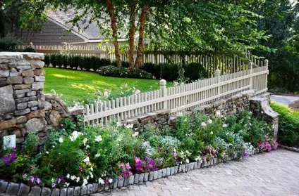 Які бувають паркани - 60 фото