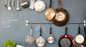 Як очистити сковороду від нагару чавунну, керамічну або будь-яку іншу