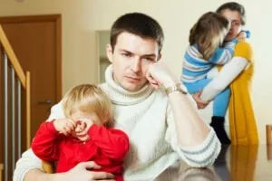 Як залишити дитину з батьком після розлучення наскільки складний це процес (залишити) Як залишити дитину з батьком після розлучення наскільки складний це процес