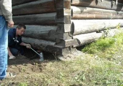Як підняти дерев'яний будинок для ремонту фундаменту (дерев'яний) Як підняти дерев'яний будинок для ремонту фундаменту