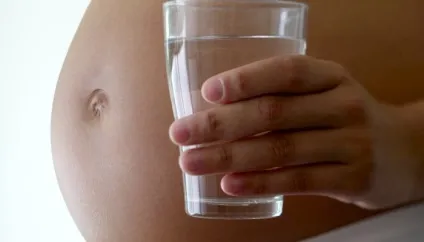 Скільки пити води при вагітності (води) Скільки пити води при вагітності