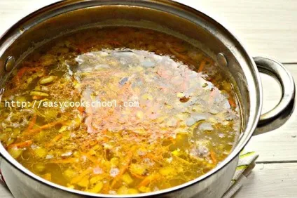 Як приготувати розсольник з солоними огірками і перловкою рецепт з фото крок за кроком, легкі рецепти (перловкою) Як приготувати розсольник з солоними огірками і перловкою рецепт з фото крок за кроком, легкі рецепти