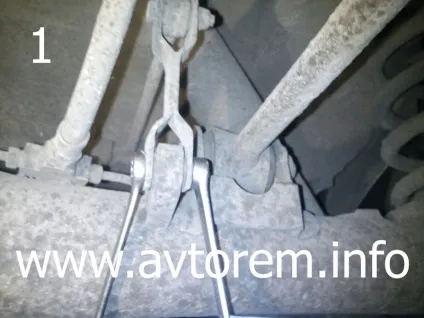 Як самостійно прибрати регулятор тиску задніх гальм на автомобілях ваз-2101, ваз-2104, (регулятор) Як самостійно прибрати регулятор тиску задніх гальм на автомобілях ваз-2101, ваз-2104,