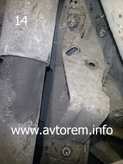 Як самостійно прибрати регулятор тиску задніх гальм на автомобілях ваз-2101, ваз-2104, (прибрати) Як самостійно прибрати регулятор тиску задніх гальм на автомобілях ваз-2101, ваз-2104,