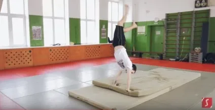 Як зробити кульбіт, школа трікінгу (владивосток) (кульбіт) Як зробити кульбіт, школа трікінгу (владивосток)