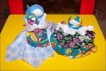 Як зробити ляльку з клаптів з малюком, рукоділля (прямокутник білої тканини) Як зробити ляльку з клаптів з малюком, рукоділля