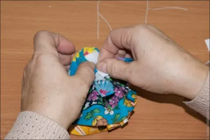 Як зробити ляльку з клаптів з малюком, рукоділля (прямокутник білої тканини) Як зробити ляльку з клаптів з малюком, рукоділля