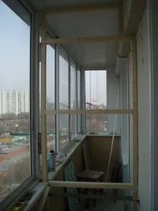 Як зробити перегородку на балконі від сусідів фото ідеї, відео своїми руками (балконі) Як зробити перегородку на балконі від сусідів фото ідеї, відео своїми руками