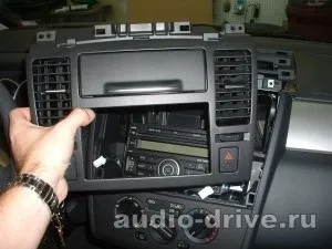 Як зняти штатний головний пристрій nissan tiida (пристрій) Як зняти штатний головний пристрій nissan tiida