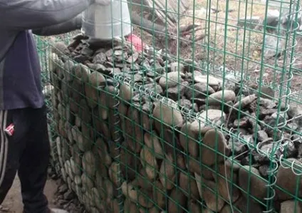 Як зробити паркан з габіонів своїми руками покрокова інструкція з фото і відео (своїми) Як зробити паркан з габіонів своїми руками покрокова інструкція з фото і відео