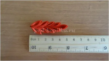 Як прикрасити георгіївську стрічку своїми руками (атласної стрічки шириною) Як прикрасити георгіївську стрічку своїми руками