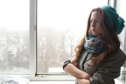 Як прикрасити в'язану шапку своїми руками хутром і стразами з фото (як прикрасити в'язану шапку своїми руками) Як прикрасити в'язану шапку своїми руками хутром і стразами з фото