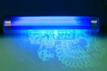 Як вибрати ультрафіолетовий ліхтарик - ми знаємо, як! (Знаємо) Як вибрати ультрафіолетовий ліхтарик - ми знаємо, як!