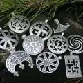 Слов'янський оберіг лунницах значення для жінок (жінок) Слов'янський оберіг лунницах значення для жінок