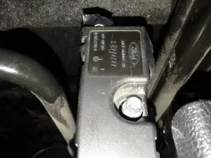 Зняття і установка переднього сидіння в автомобілі ford focus 2 (сидіння) Зняття і установка переднього сидіння в автомобілі ford focus 2