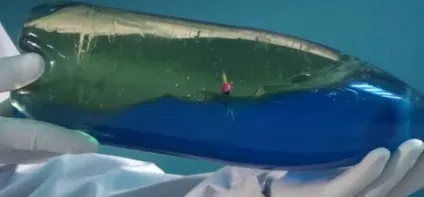 Змішування масла і води (кілька столових ложок) Змішування масла і води