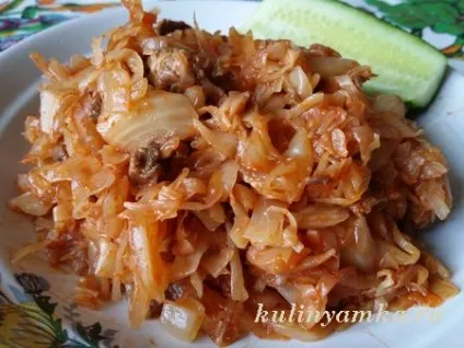 Капуста, тушкована з тушонкою (kapusta) Капуста, тушкована з тушонкою